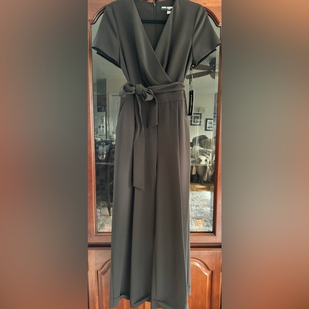 KARL LAGERFELD PARIS Scuba Crepe Wide Leg Jumpsuit Black - Picture 3 of 7